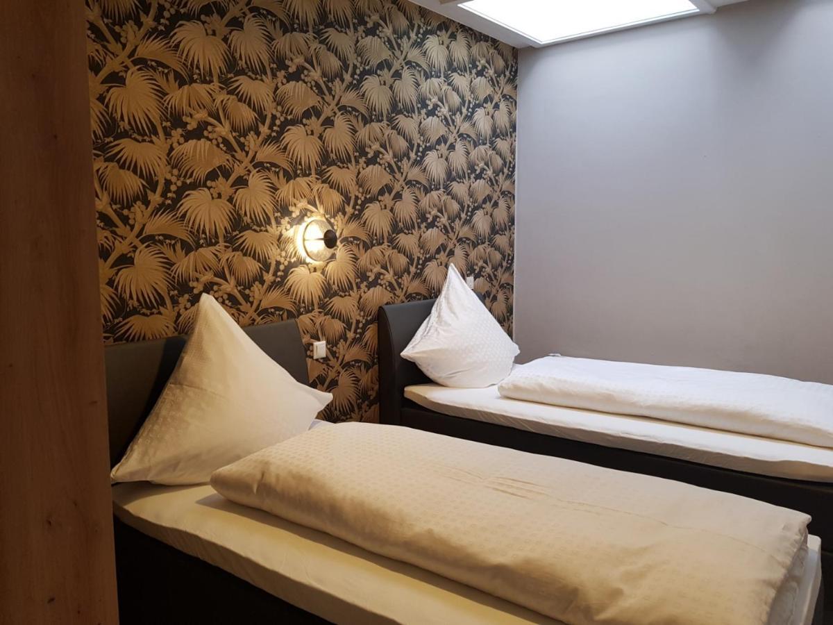 Boardinghouse Marktplatz شفاندورف إن بايرن المظهر الخارجي الصورة